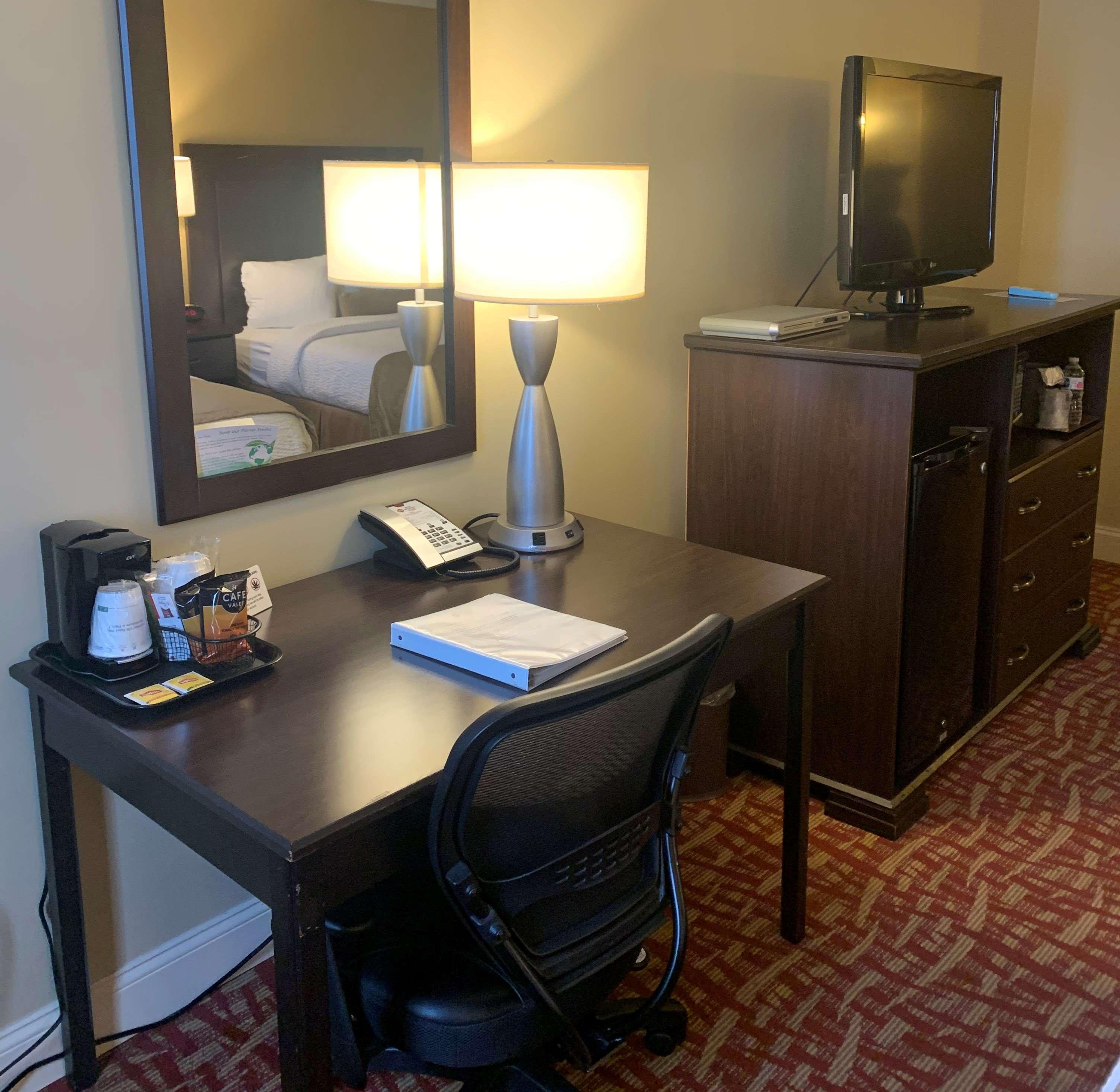Best Western Plus Wilkes Barre Center City Extérieur photo